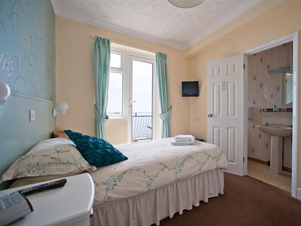 The Aqua Bed and Breakfast Shanklin Exteriör bild